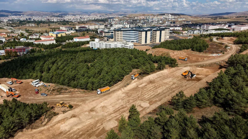 Sivas'ta Yeni Hastane Bağlantı Yolunda Çalışmalar Sürüyor
