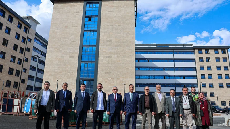 Sivas'ta Yeni Hastane İnşaatı ve Bağlantı Yolu Çalışmaları Hız Kazandı