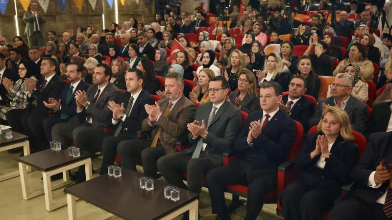 Tekirdağ'da Siyasi Transfer: Çerkezköy Belediyesi'nden 11 İsim AK Parti'ye Katıldı