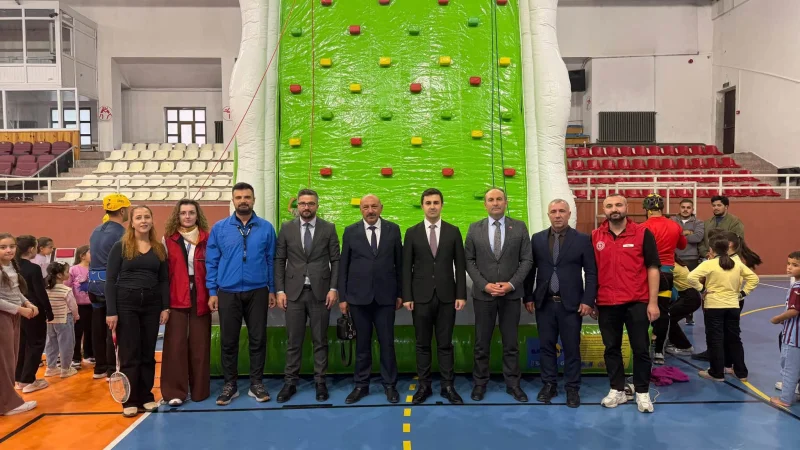 Torul'da Çocuklar İçin Düzenlenen Spor ve Sağlıklı Yaşam Etkinliğine Yoğun İlgi