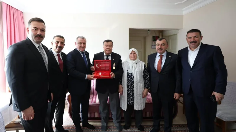 Zonguldak'ta Şehit Ailesine Vefa Ziyareti Gerçekleştirildi