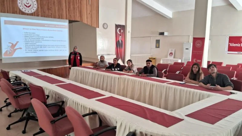 Kırklareli'nde Evlenecek Gençlere Yönelik Eğitim Programı Düzenlendi