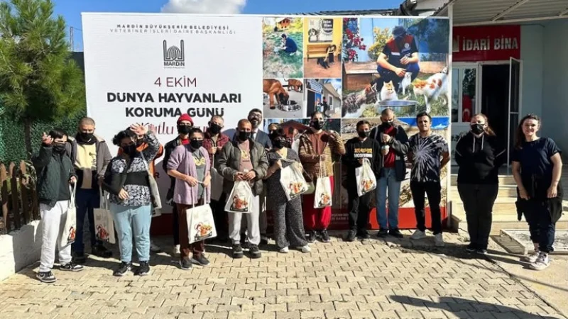 Mardin'de Engelli Bireylerden Sokak Hayvanları Rehabilitasyon Merkezine Ziyaret