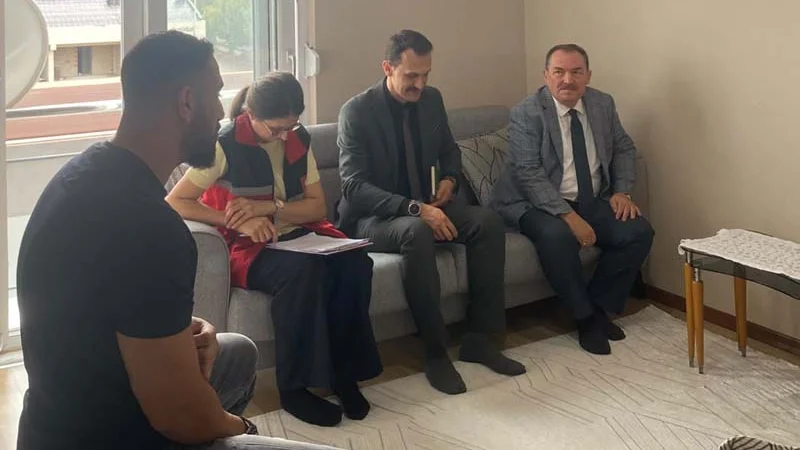 Muratpaşa Kaymakamı İhsan Kara'dan 15 Temmuz Gazisi İsmet Doğan'a Ev Ziyareti