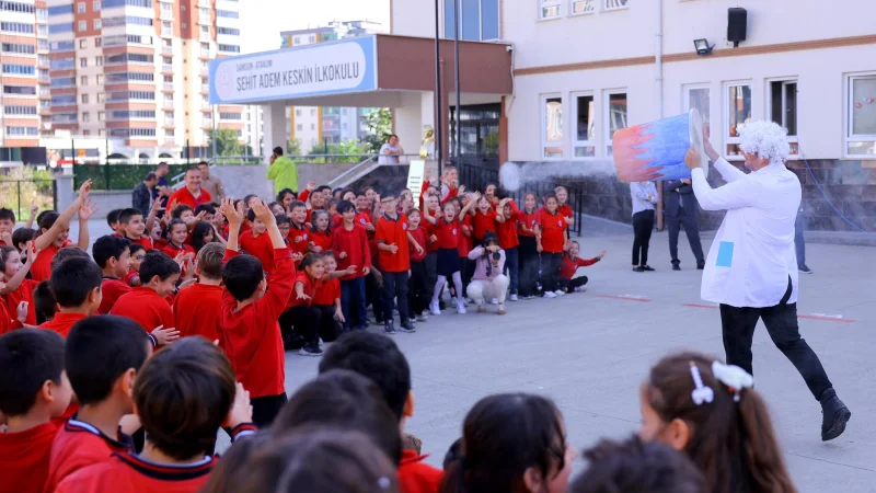 Samsun'da Çocuklar Bilim ve Geleneksel Oyunlarla Buluşuyor