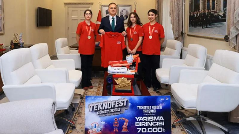 TEKNOFEST Şampiyonu Milas BİLSEM Öğrencileri Vali Akbıyık'ı Ziyaret Etti