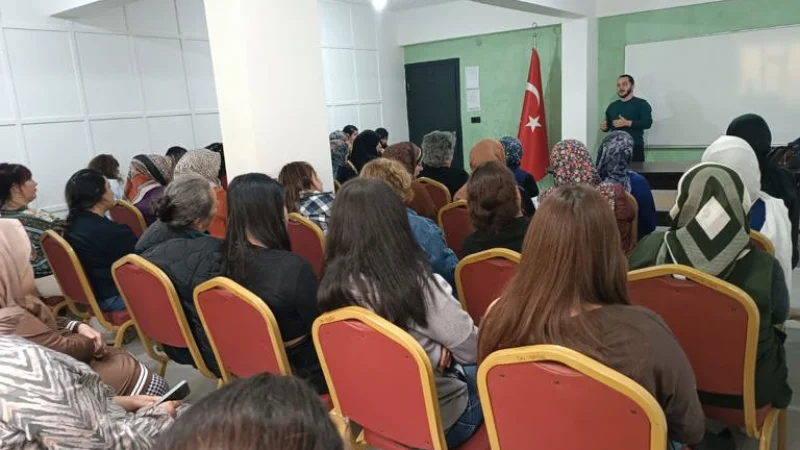 Uşak'ta ADEM ve SODAM Kursiyerlerine Bakanlık Hizmetleri Anlatıldı