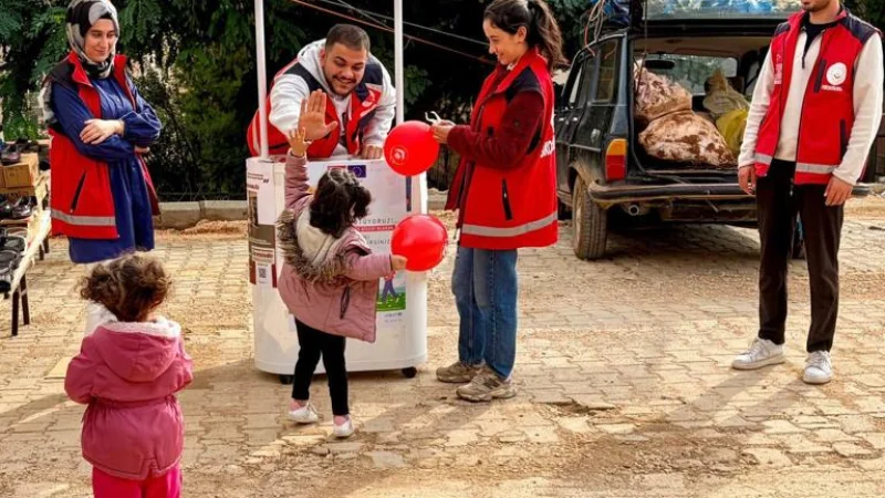 Adıyaman'da Halk Pazarında 'İyilik Var Hareketi' Tanıtıldı
