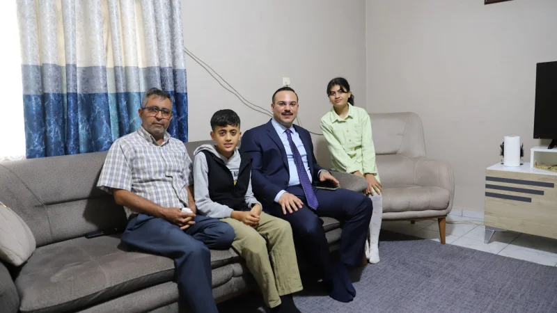 Altınözü'nde 'Yüreğimizdeki Işık' Projesi Kapsamında Hane Ziyaretleri Gerçekleştirildi