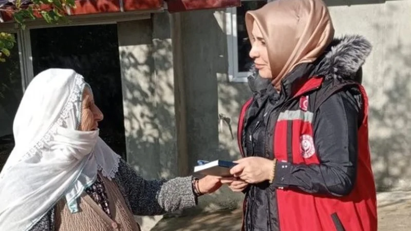 Erzurum'da Yaşlı Bireylere Yönelik 'Çınarlarımızla Bir Ömür Bir Dua' Projesi Sürdürülüyor