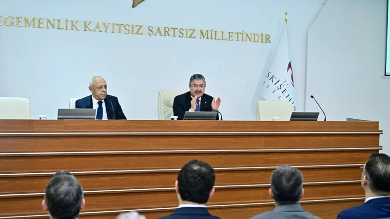 Eskişehir'de Sosyal Yardımlaşma Vakıflarının Performansı Masaya Yatırıldı