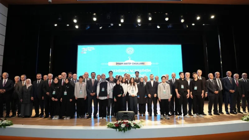 İmam Hatip Okullarının 75. Yıl Dönümü Ankara'da Düzenlenen Programla Kutlandı
