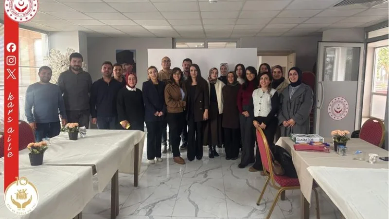 Kars'ta Personel İçin Yaratıcı Drama Teknikleri ve Uygulamaları Eğitimi Düzenlendi