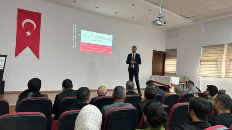 Kilis'te Sosyal Hizmetler ve Kuruluşların İşleyişi Konferansı Düzenlendi
