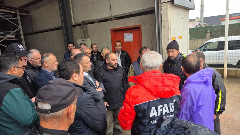 Kocaeli Valisi İlhami Aktaş kayıp arama çalışmalarını yerinde inceledi