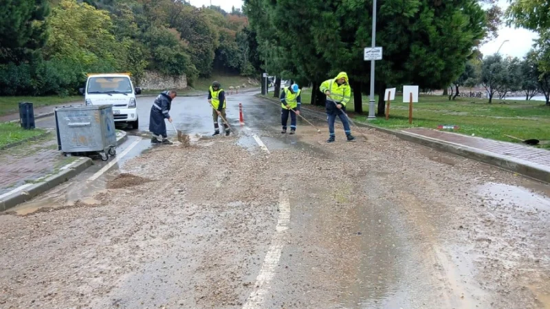 Kocaeli'de Şiddetli Sağanak ve Heyelanlar Hayatı Olumsuz Etkiledi