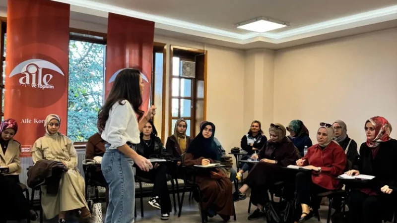 Konya'da 'Akran Nezaketsizliği' Atölyesi Düzenlendi