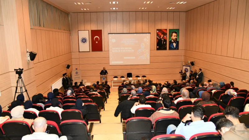 Tekirdağ'da 'Toplumsal Risk Grupları ve Bağımlılık' Sempozyumu Düzenlendi