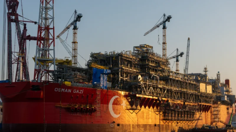 Türkiye'nin İlk Yüzer Üretim Platformu Osman Gazi Karadeniz'deki Görevine Hazırlanıyor