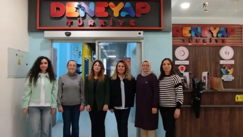 Yozgat'ta Dünya Kız Çocukları Günü Dolayısıyla Deneyap Atölyesi'nde Etkinlik Düzenlendi