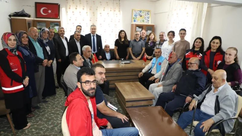 Adıyaman'da Dünya Beyaz Baston Günü Kapsamında Dernek Ziyareti