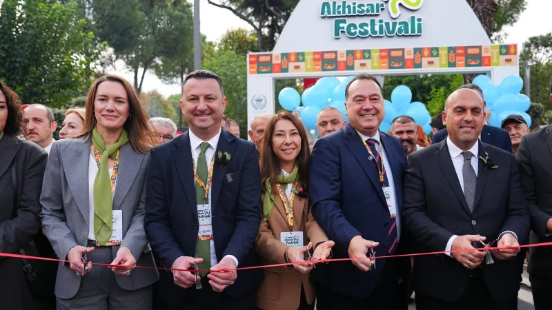 Akhisar’da Gastronomi Festivali Başladı: Yöresel Lezzetler Ziyaretçilerle Buluşuyor