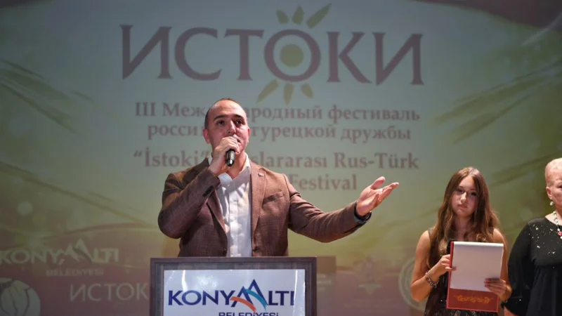 Antalya'da Türk-Rus Dostluğu 'İstoki' Festivali ile Kutlandı