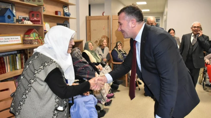 Bursa Aile ve Sosyal Hizmetler İl Müdürü Laçin'den Huzurevi Ziyareti