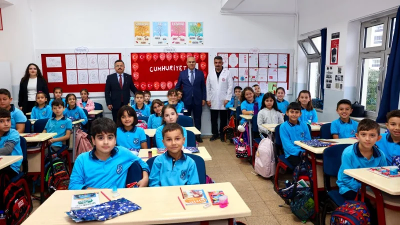 Giresun Valisi Mustafa Koç'tan 19 Eylül İlkokuluna Ziyaret