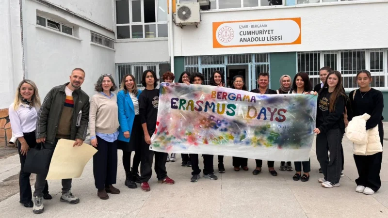 İzmir'de Erasmus Days 2026 Kapsamında Yetişkin Eğitiminde İyi Uygulamalar Paylaşıldı