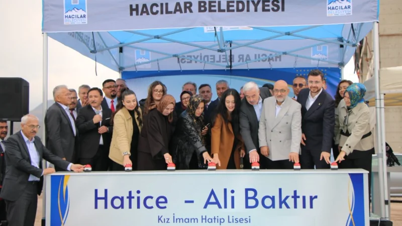 Kayseri'de Hatice Ali Baktır Kız Anadolu İmam Hatip Lisesi'nin Temeli Atıldı