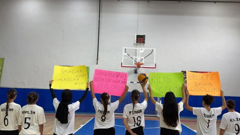 Kilis'te Koruma Altındaki Çocuklar Voleybol Etkinliğinde Buluştu