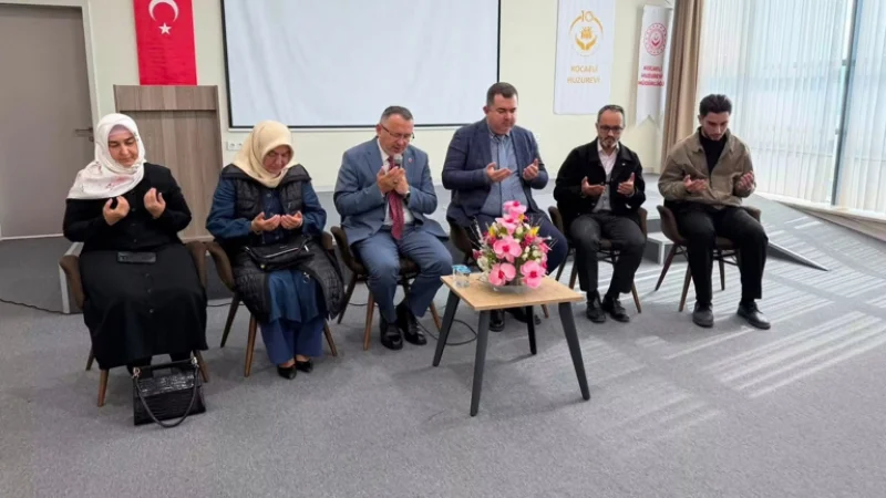 Kocaeli'de Camiler ve Din Görevlileri Haftası Nedeniyle Huzurevine Ziyaret