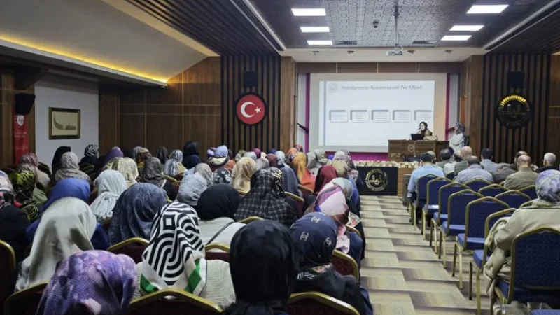 Konya'da 'Saygılı Yaşam ve Güvenli İlişkiler Eğitimi' Verildi