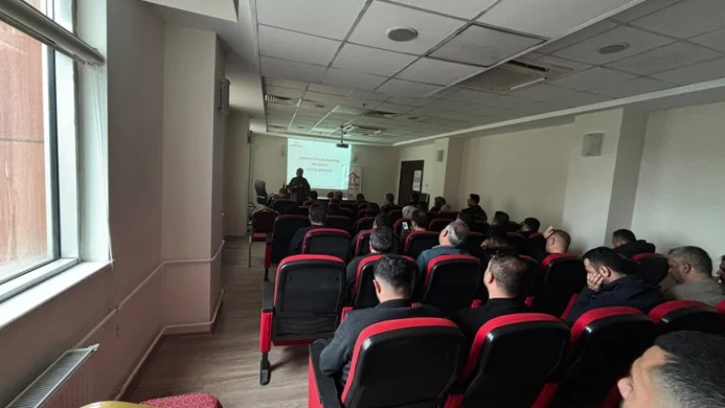 Muş'ta Kamu Personeline Kadına Yönelik Şiddetle Mücadele Eğitimi