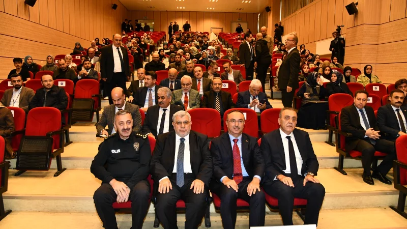 Tekirdağ'da 'Çağdaş Dini Meseleler' Sempozyumu Gerçekleştirildi