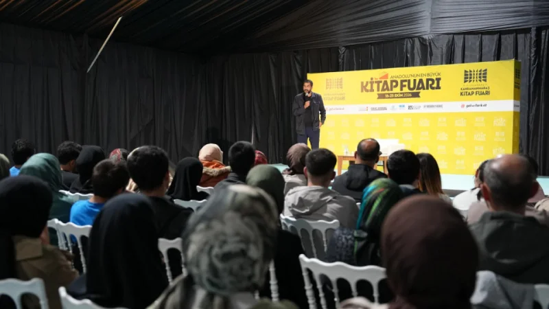 Altay Cem Meriç, Kahramanmaraş Kitap Fuarı'nda Okurlarla Buluştu