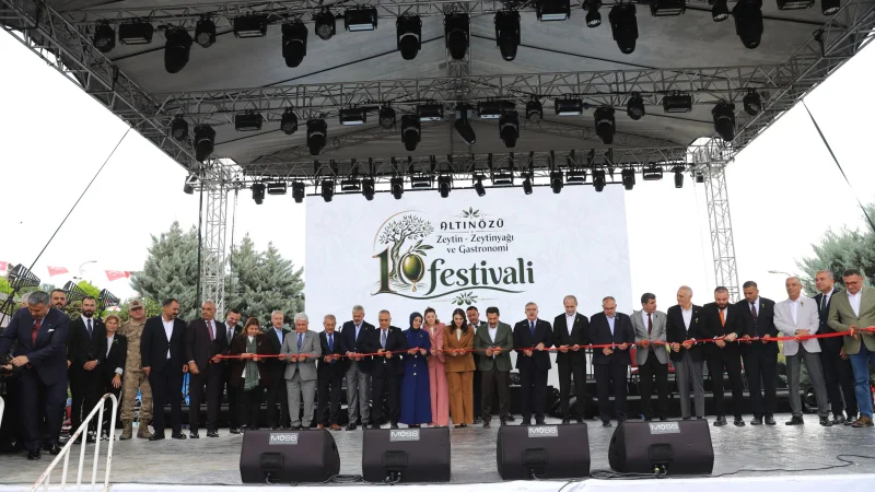 Altınözü'nde 10. Zeytin, Zeytinyağı ve Gastronomi Festivali Başladı