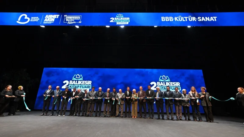 Balıkesir'de 2. Kitap Fuarı Kapılarını Ziyaretçilere Açtı