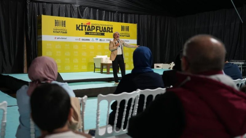 Kahramanmaraş Kitap Fuarı'nda Aile ve Toplum İlişkileri Ele Alındı