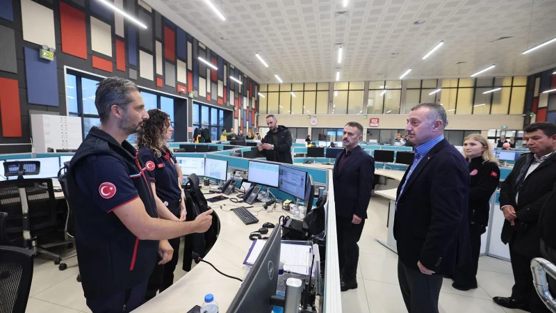 Kocaeli'de Kuvvetli Yağış Mesaisi: 24 Saatte 2 Bin 191 Vaka Takip Edildi