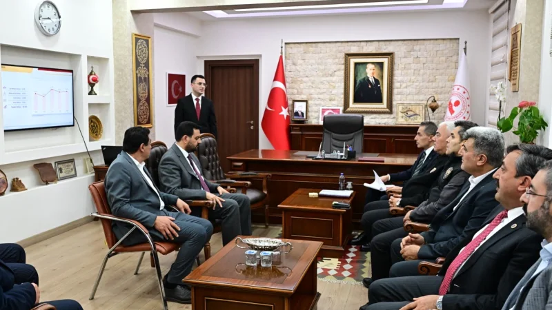 Vali Hüseyin Kök'ten Acıgöl Kaymakamlığına Ziyaret ve Muhtarlar Toplantısı