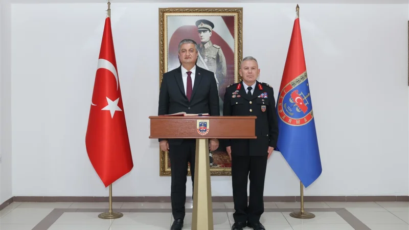 Adana Valisi Mustafa Yavuz'dan İl Jandarma Komutanlığına Denetim Ziyareti