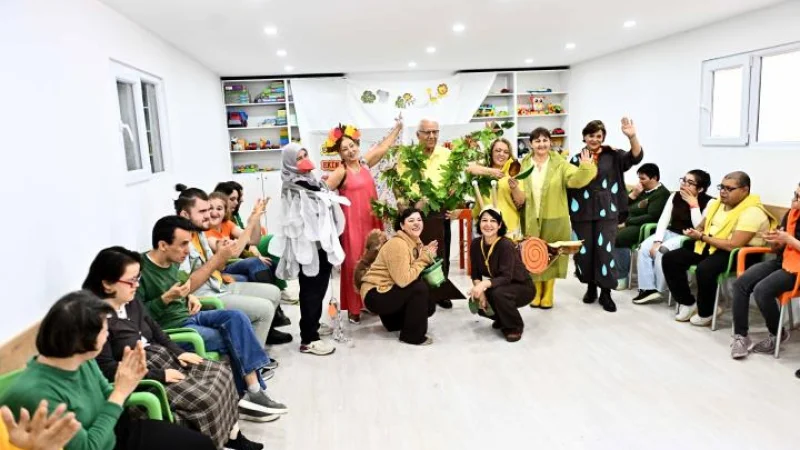 Antalya Muratpaşa'da Sonbahar Drama Etkinliğiyle Karşılandı