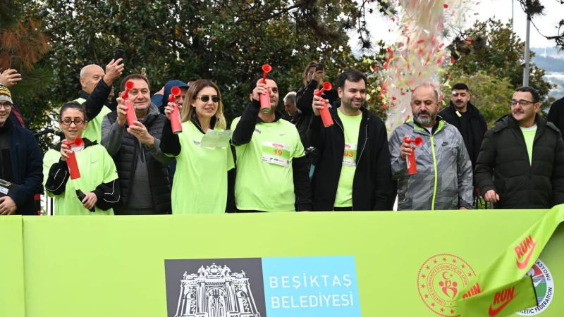 Beşiktaş'ta Bosphorun Quarter Marathon Heyecanı: 3 Bin Sporcu Boğaz'da Koştu