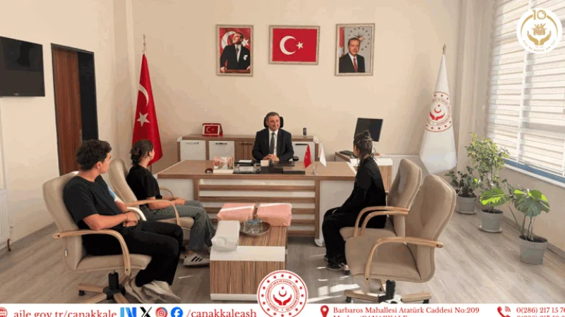 Çanakkale'de Başarılı Çocuklar Aile ve Sosyal Hizmetler İl Müdürlüğü'nde Ağırlandı