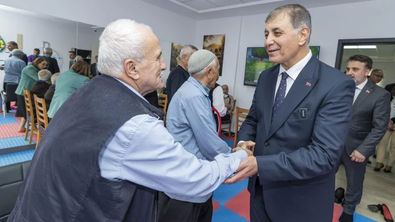 İzmir Büyükşehir Belediye Başkanı Tugay Gaziantep'te Sosyal Projeleri İnceledi