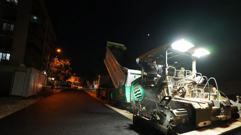Kahramanmaraş'ta Altyapısı Tamamlanan Cadde Asfaltlanıyor