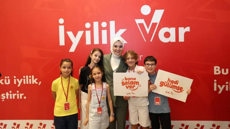 Aile ve Sosyal Hizmetler Bakanlığı'nın 'İyilik Var' Platformuna Bir Ayda 20 Bin Gönüllü Katıldı