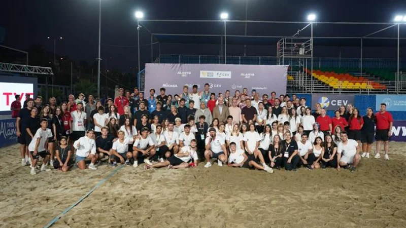 Alanya'da Plaj Voleybolu Şöleni Tamamlandı